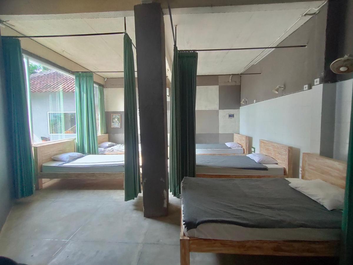 Hostel The Masceti Lebih Zewnętrze zdjęcie