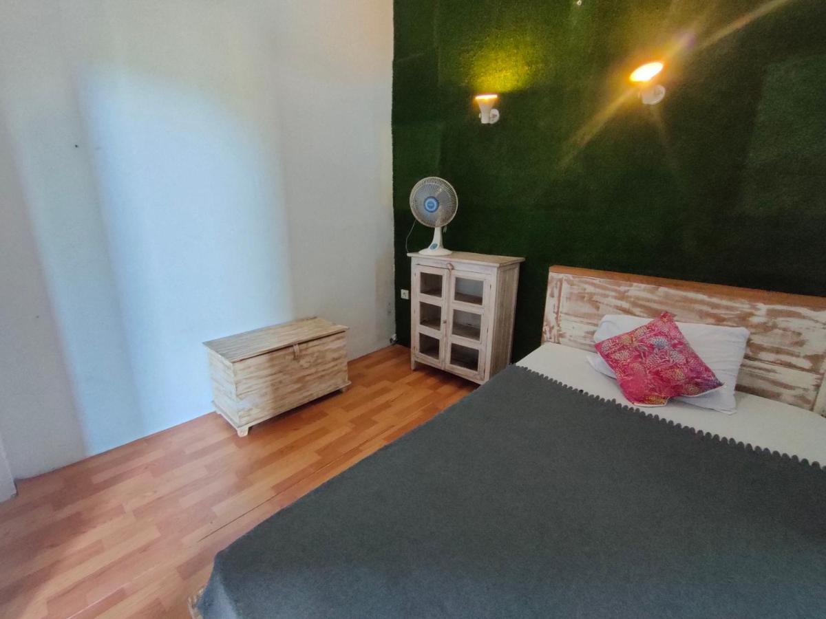 Hostel The Masceti Lebih Zewnętrze zdjęcie