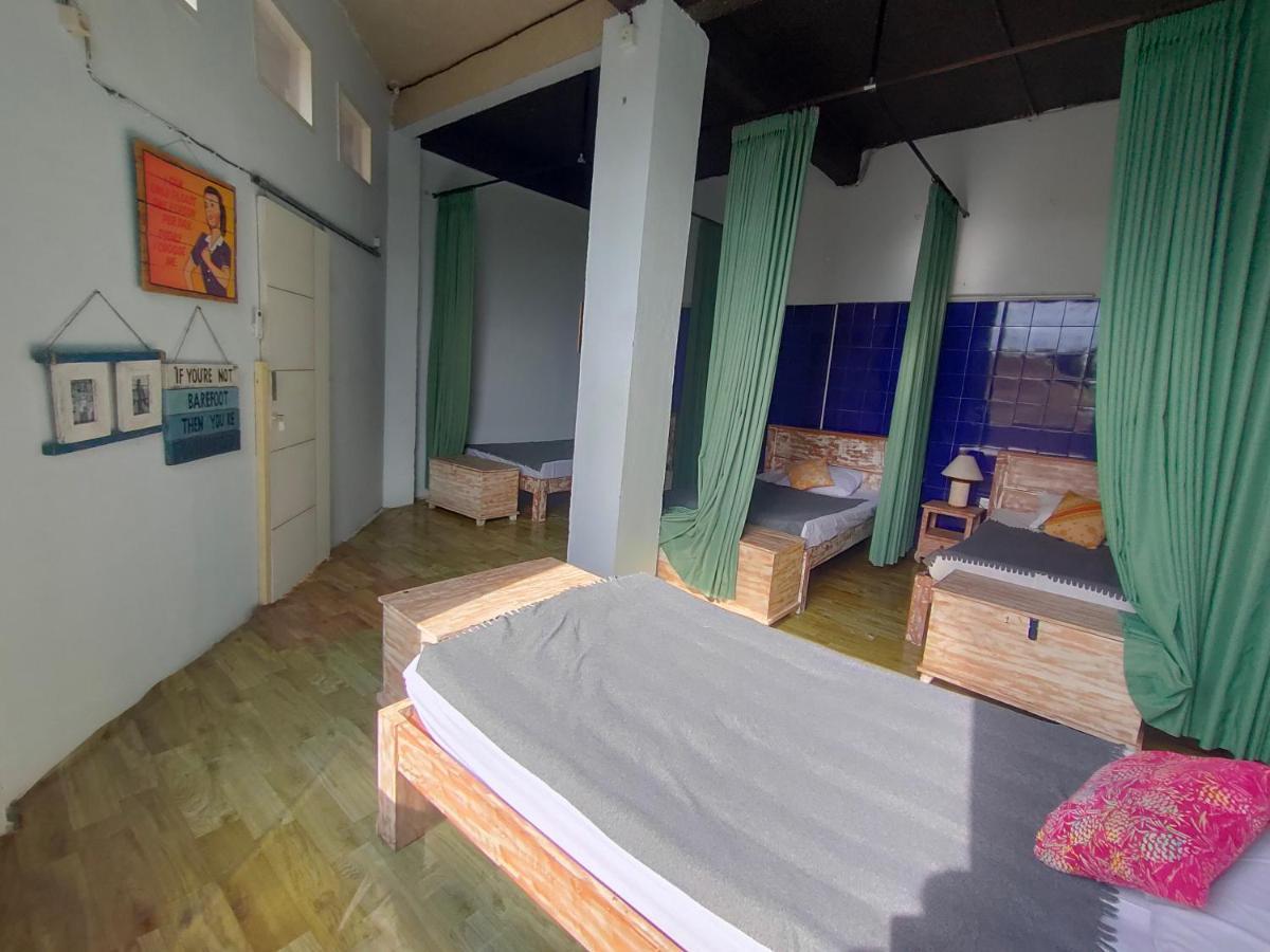 Hostel The Masceti Lebih Zewnętrze zdjęcie